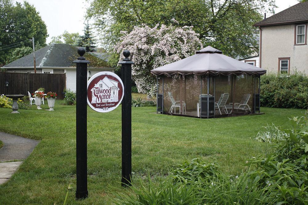 Talwood Manor B&B Port Colborne Exterior foto